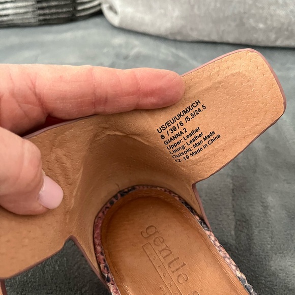 Gentle Souls by Kenneth Cole Chic Snake Print Sandals - Picture 5 of 6